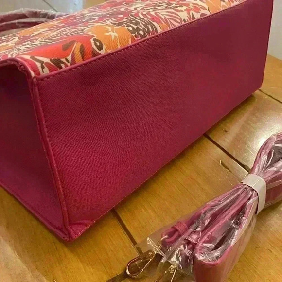 Trina Turk Women's Tote Adjustable Strap Faux Leather Spring Majorelle Garden - Picture 14 of 14